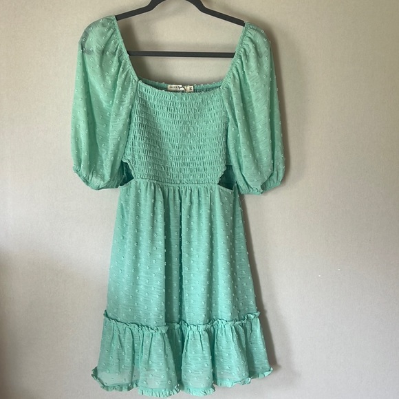 Seafoam green sundress. Size Medium. Cutout midriff sides. - Picture 1 of 5